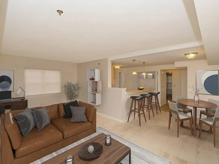 Limestone Creek Apartment Homes — Photo 4
