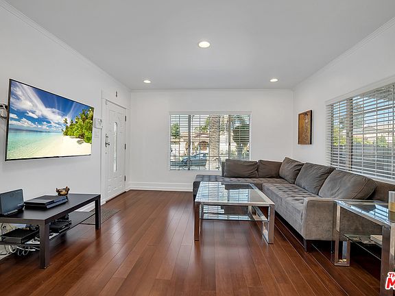 4th image of 3147 Ivy St