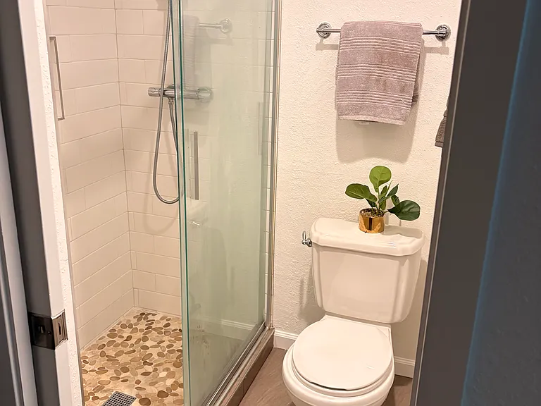 385 Mandarin Dr #5 — Photo 5