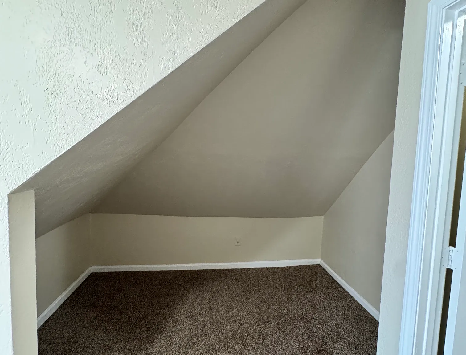 2 bed, 1200 sqft, $1,095 — Photo 3