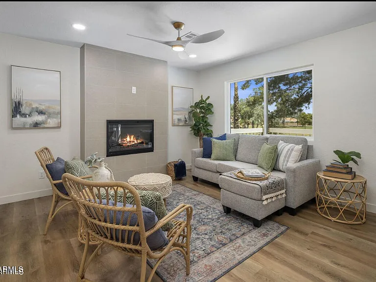626 E Palomino Dr — Photo 10