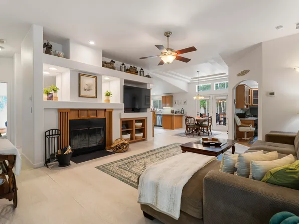 17011 Mayfield Dr, Bend, OR 97707