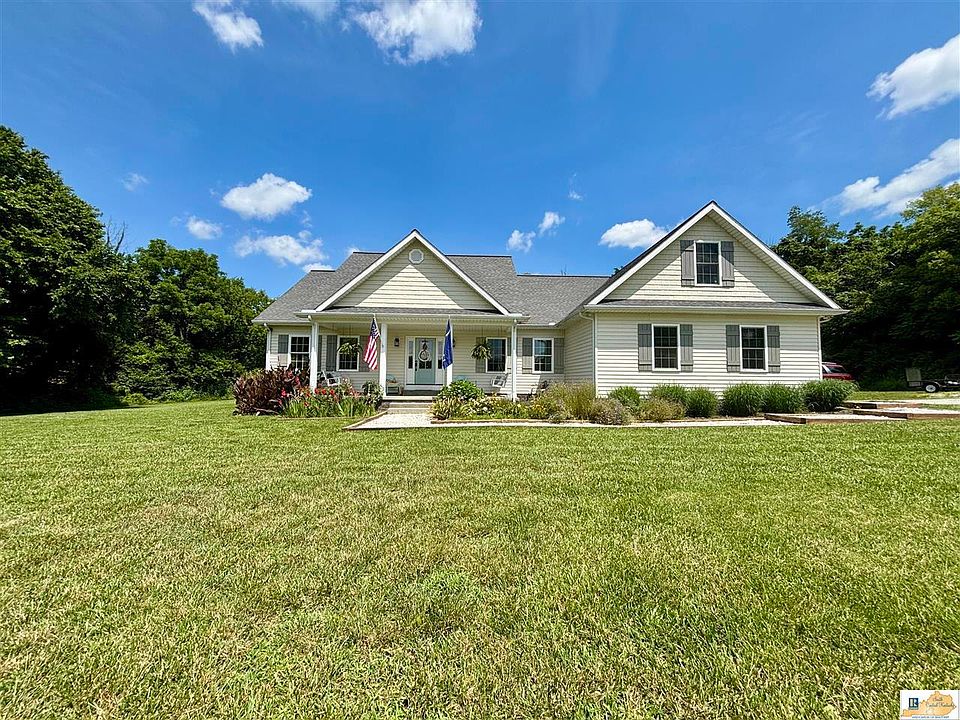 1st image of 139 Creekside Ln