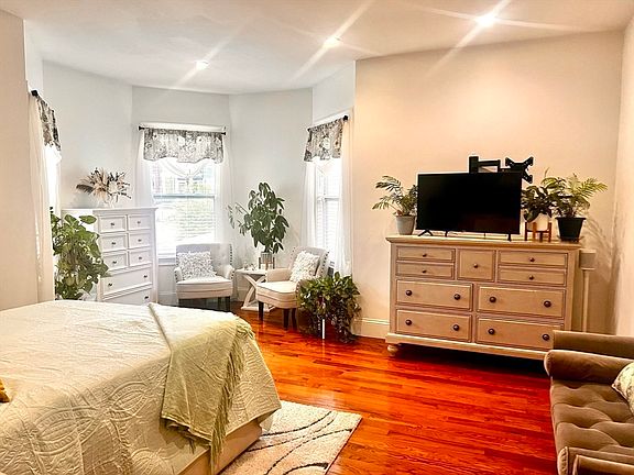 5th image of 41 Gleason St