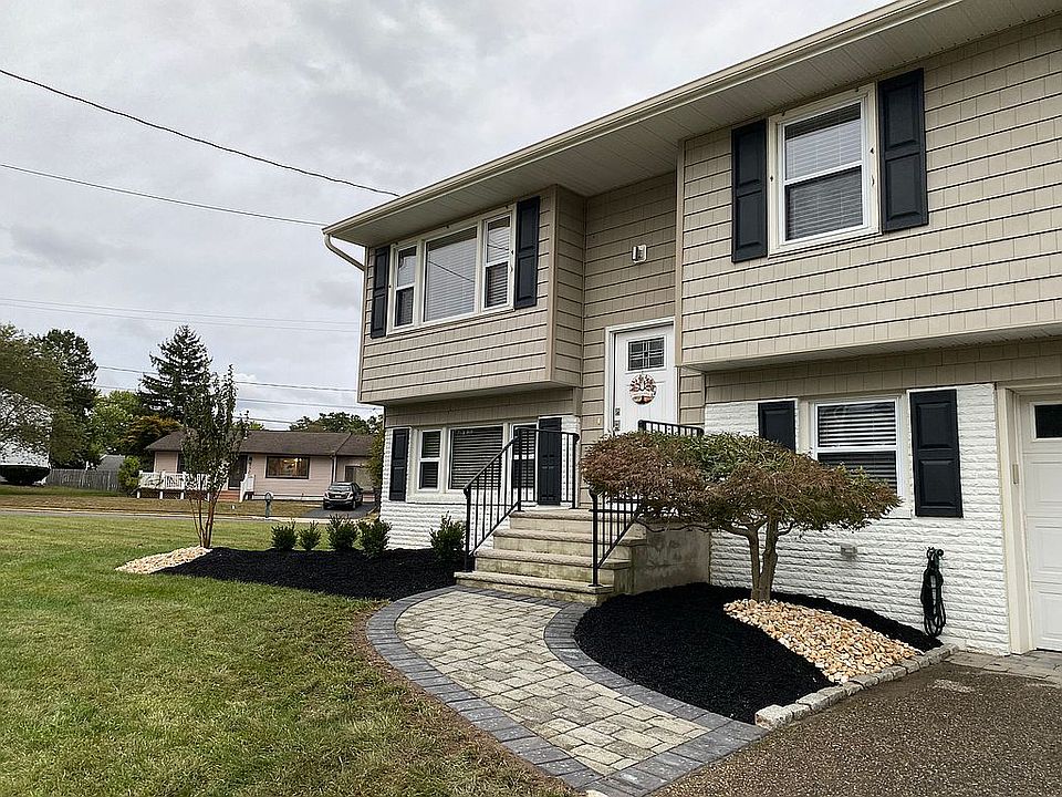 2nd image of 597 Alabama Ave