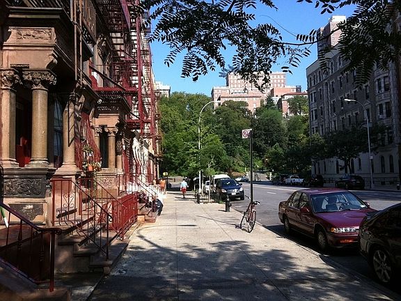 4th image of 364 W 116th St APT 3B