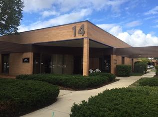 425 Huehl Rd BLDG 14B, Northbrook, IL 60062