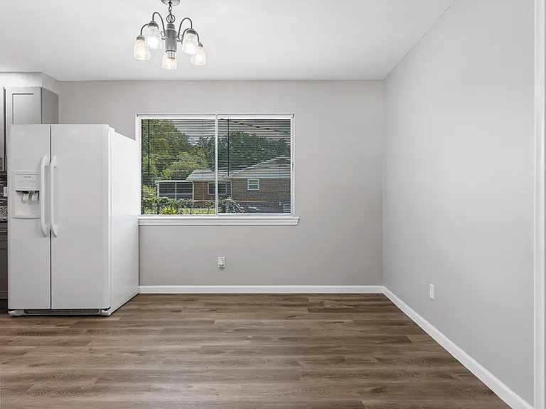 620 Lindsay Ave — Photo 10
