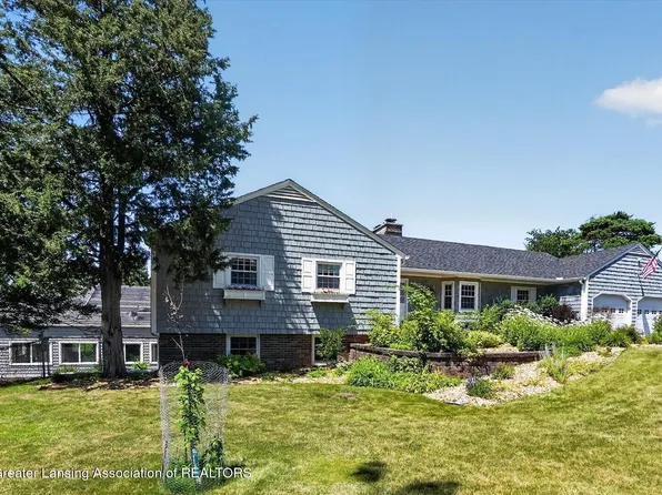 4426 Barton Rd, Lansing, MI 48917