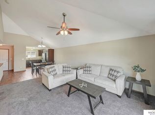7343 N 19th St, Lincoln, NE 68521