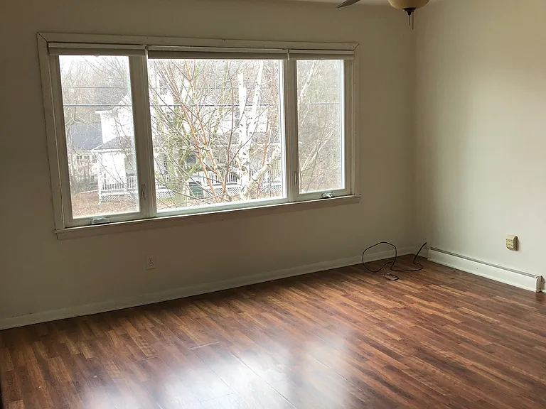706 Hawthorne Ave #A — Photo 3