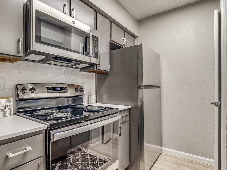 The Durham Apartments — Photo 37