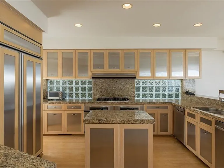 1326 Skyline Dr — Photo 20
