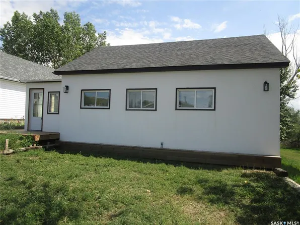 2011 1st STREET S, Rockglen, SK S0H 3R0