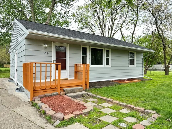 829 Gratis Ave, Des Moines, IA 50315