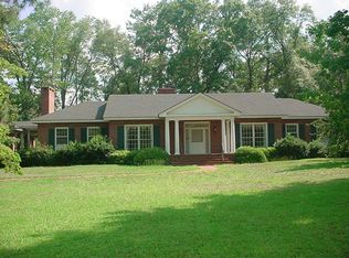 804 W Roanoke Dr, Fitzgerald, GA 31750