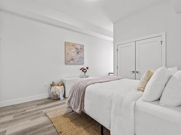 412 Whiton Street image 24 of 40