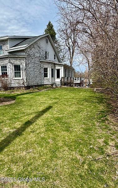 3rd image of 47 Washington Road