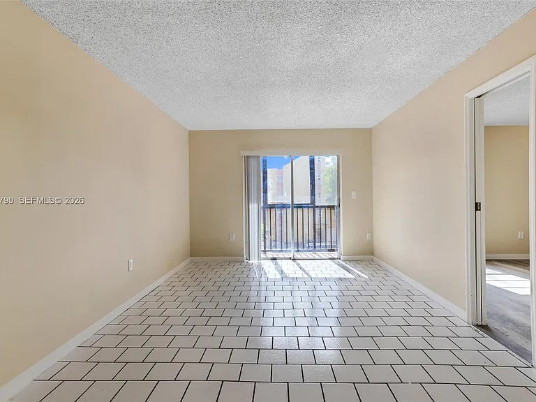 4805 NW 7th St #302-15 — Photo 6