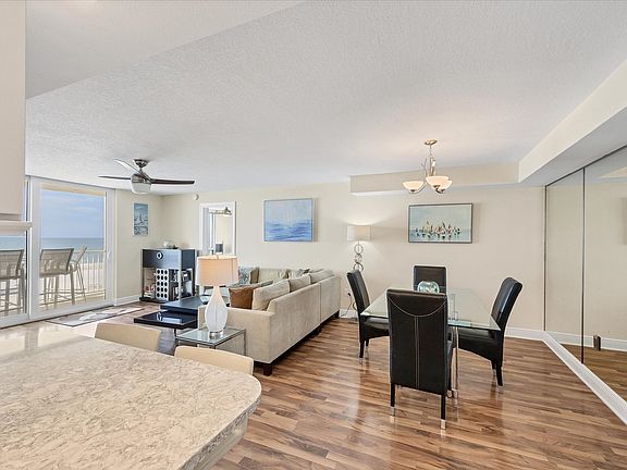 5th image of 4485 Gulf Of Mexico Dr APT 302