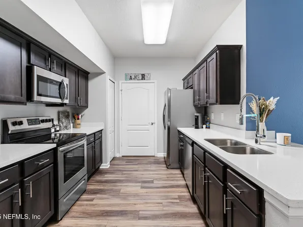 4958 KEY LIME Drive #106, Jacksonville, FL 32256