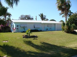 2420 Holly Ln, Palm Beach Gardens, FL 33410