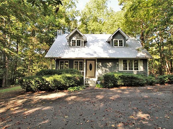 2nd image of 118 Knollwood Dr