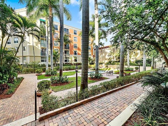 5th image of 630 S Sapodilla Ave Penthouse 18-518