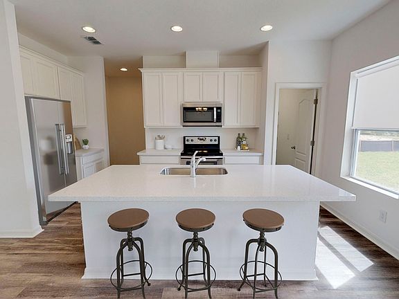 Lincoln Oaks - Denali Interior Image 1