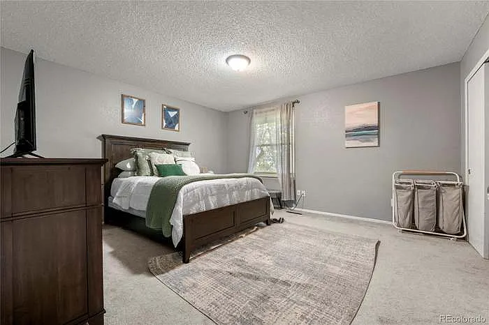 11687 E Cedar Ave — Photo 12