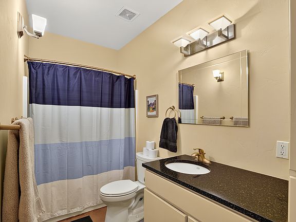 5th image of 386 W Main St APT 6