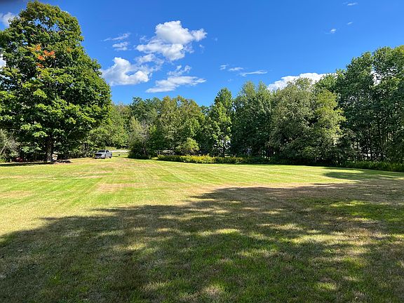 2nd image of 212 River Road