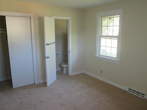 5th image of 3914 Longleaf Dr