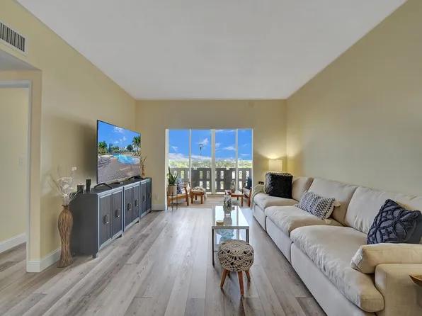 4350 Hillcrest Drive #1006, Hollywood, FL 33021