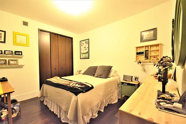 Rented by Lasri Group Inc | media 33