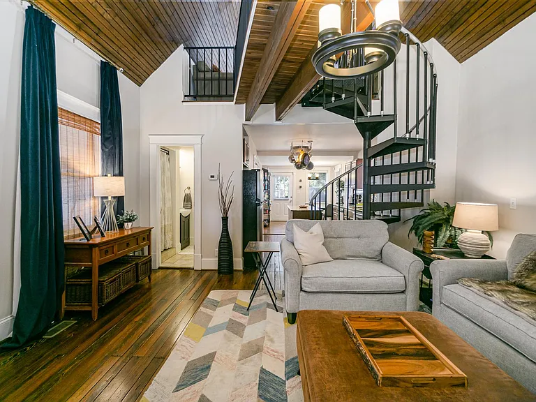5305 Louisiana Ave — Photo 3