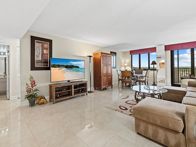 3420 S Ocean Blvd #8W — Photo 9
