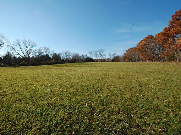 2nd image of 169 Lambertville Hqts