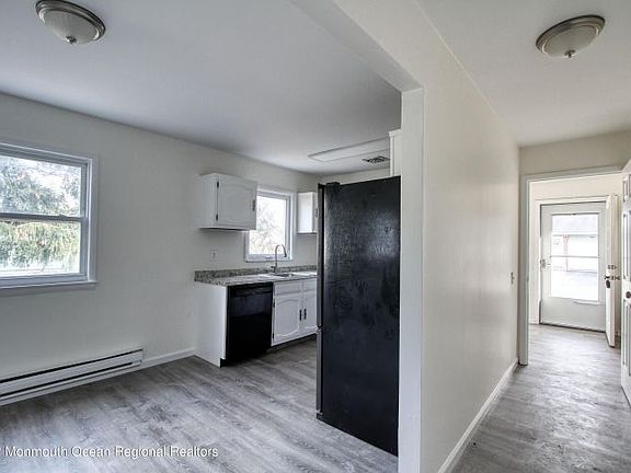 5th image of 9B Monmouth Ln