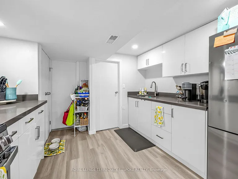 61 Chelsea Ave #1 — Photo 6