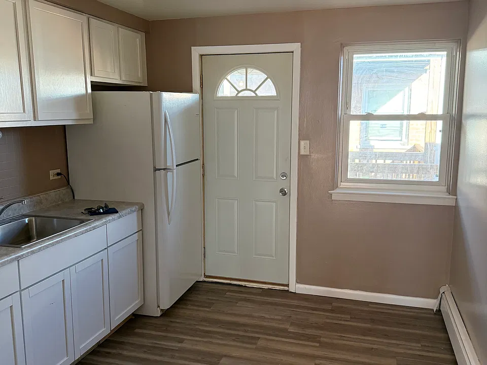 2009 Broadway St #2S