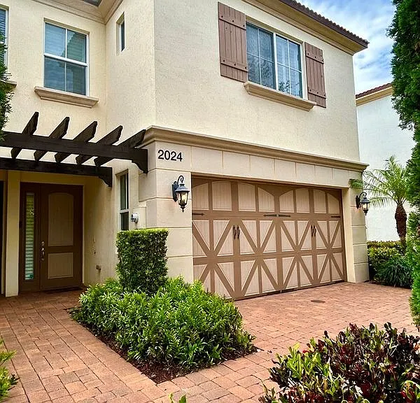2024 Foxtail View Ct — Photo 2