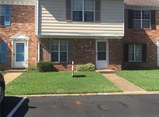 906 Spinnaker Ct, Chesapeake, VA 23320
