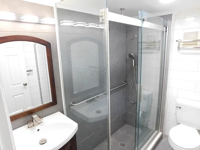 65 W 19th St #1 — Photo 14