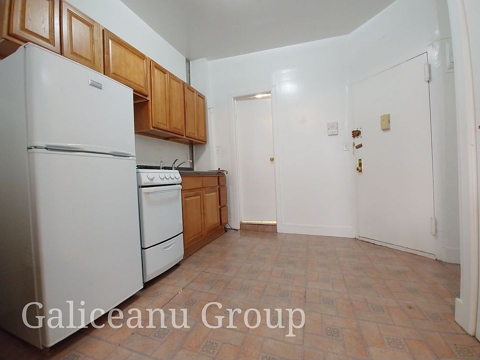 2nd image of 412 W 56th St APT 5