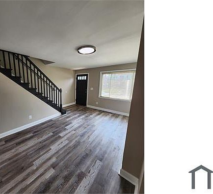4th image of 3916 Wilke Ave