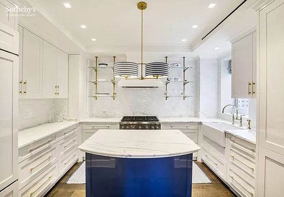 4th image of 33 5th Ave #11AB