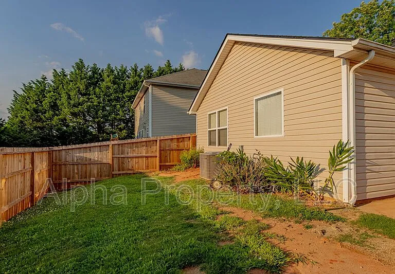 135 Raven Hill Way — Photo 22