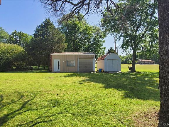 5th image of 414250 E 1074th Rd