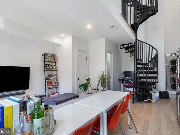 3916 14th St NW #5, Washington, DC 20011